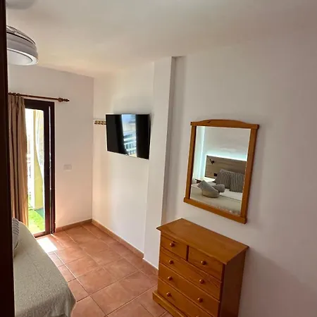 Alta Mar En Oasis Tenerife Sur